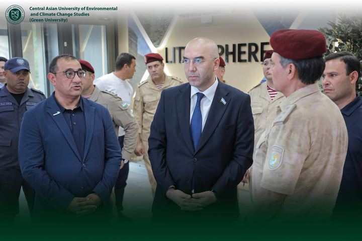 Commander of the National Guard visits Green University to learn about its activities